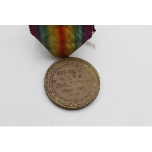 1100 - Two WWI medals, one War presented to 16968 PTE. J. Murray R. Irish R and one Victory presented to 19... 