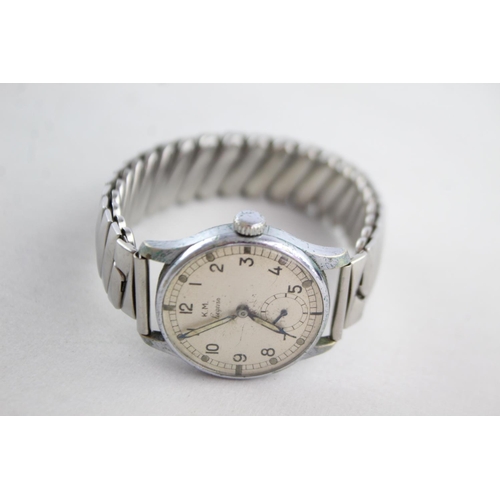 1130 - A WWII German Kriegsmarine Siegerin by Alpine cal. 595 military issued men's wristwatch with 