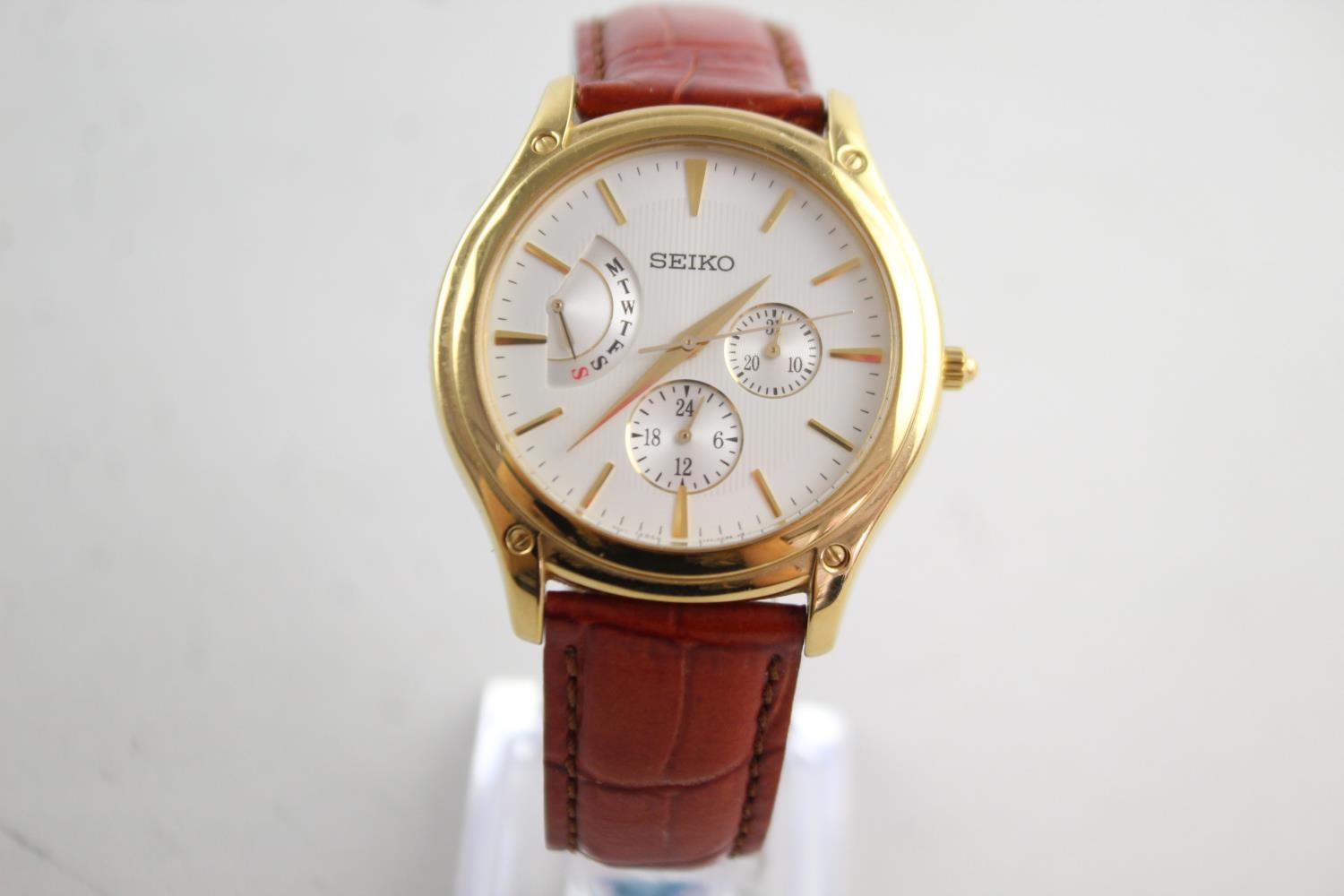 A Seiko day date quartz wristwatch - ref. 5Y66-0AB0