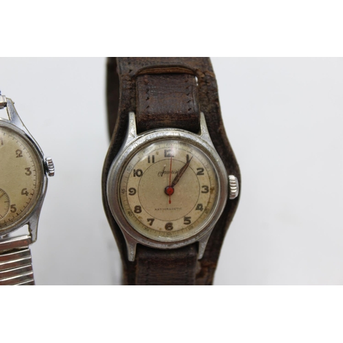 1149 - Three vintage mechanical men's wristwatches, one Avia, one Bremon and one Accurist