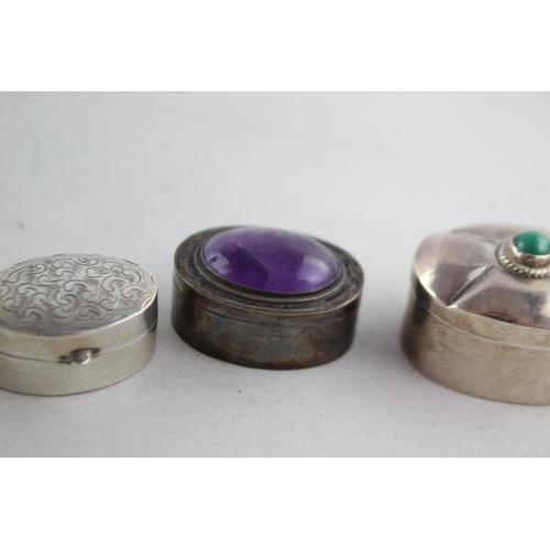 1164 - Four assorted vintage stamped .925 sterling silver pill/trinket boxes - approx. gross weight 56 gram... 