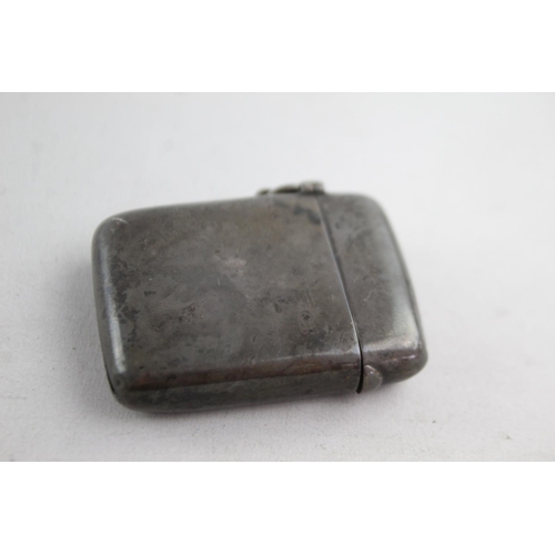 1173 - An antique Samson Mordan & Co. hallmarked London sterling silver plain vesta case, dated 1898 - appr... 