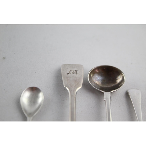 1174 - Eight antique hallmarked .925 sterling silver condiment spoons - approx. gross weight 45 grams