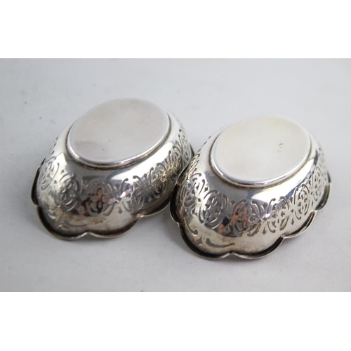 1186 - Two antique Birmingham sterling silver trinket /bon bon dishes, dated 1918 - approx. gross weight 61... 