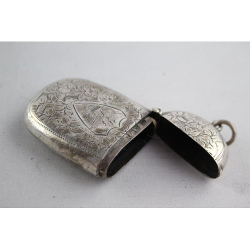 1191 - An antique Joseph Gloster hallmarked Birmingham sterling silver vesta case, dated 1900 - approx. gro... 