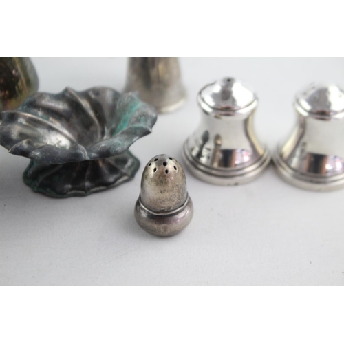 1192 - Seven antique hallmarked .925 sterling silver tableware items to include salts etc. - approx. gross ... 