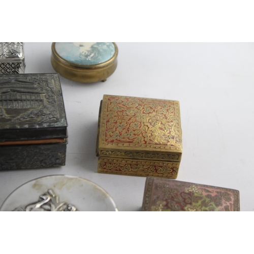 61 - Fourteen assorted decorative boxes