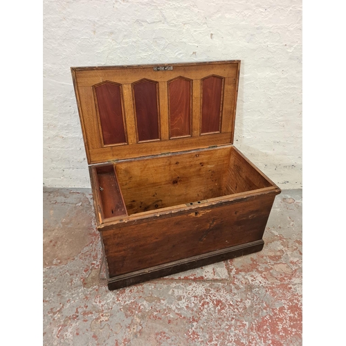 339 - A 19th century pine blanket box with fitted interior - approx. 52cm high x 93cm wide x 51cm deep