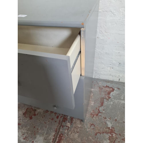 372 - A modern grey painted chest of three drawers - approx. 78cm high x 80cm wide x 39cm deep