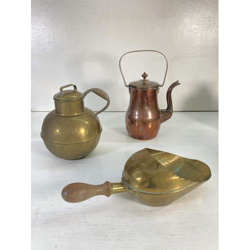 66 - A collection of antique and vintage copper and brassware to include horseshoe design tantalus with d... 