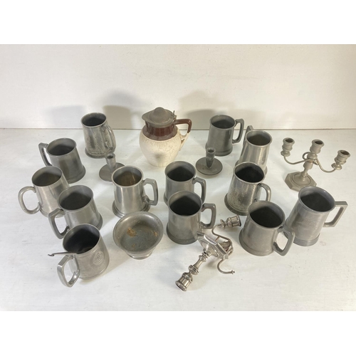 70 - A collection of various pewter and silver plated ware to include R. Loftus Ltd Manor Period, Swatow ... 