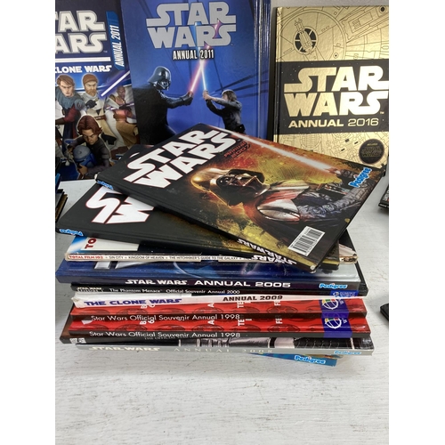 152 - A large collection of various Star Wars annuals