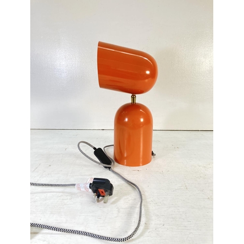 173 - A mid 20th century style orange table lamp - approx. 35.5cm high