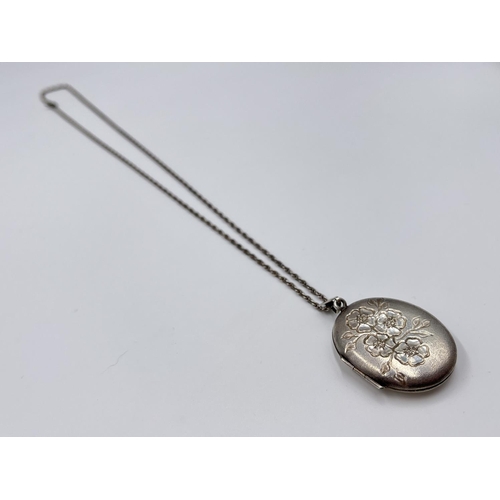 1060 - Four pieces of .925 silver comprising cross pendant stamped '$ 925' to reverse, hallmarked Birmingha... 