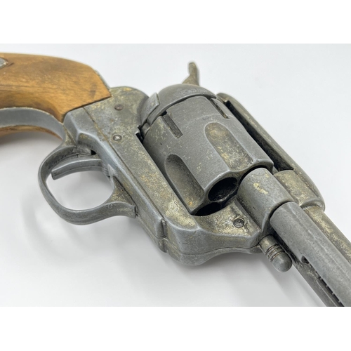 1109 - A replica Cal.45 Peacemaker revolver - approx. 32cm long