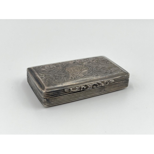 1200 - A Victorian Francis Clark hallmarked Birmingham silver snuff box with engraved acanthus leaf design ... 