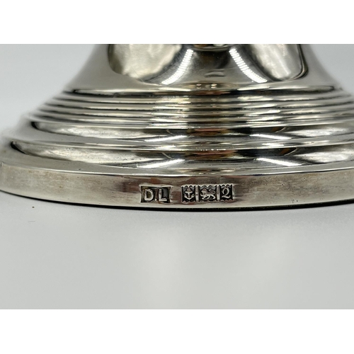 1205 - A David Lawrence hallmarked Birmingham silver weighted candleholder, dated 1965 - approx. gross weig... 