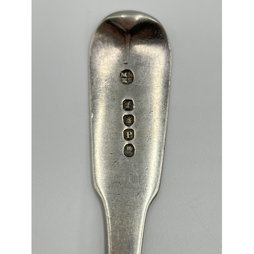 1213 - A George III hallmarked London silver serving spoon, dated 1810 - approx. gross weight 66 grams and ... 