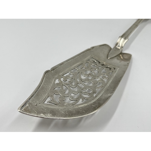 1226 - A Chawner & Co. (George William Adams) Victorian hallmarked London silver fish slice, dated 1842 - a... 