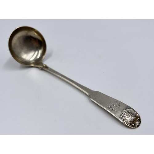 1227 - A James Hewitt George IV hallmarked Edinburgh silver sauce ladle, dated 1824 - approx. gross weight ... 