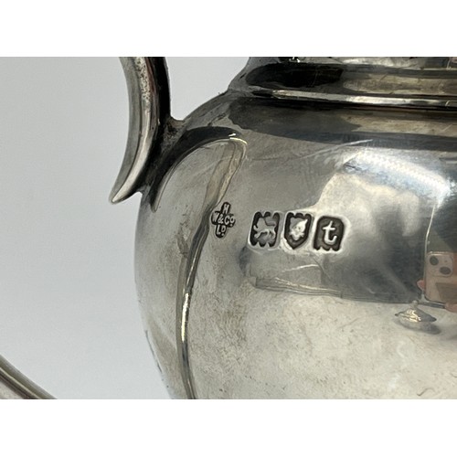 1208 - A George V Horace Woodward & Co. Ltd. hallmarked London silver pedestal pounce pot, dated 1914 - app... 