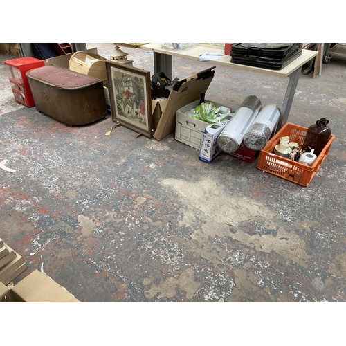 755 - A collection of items to include brown glass demijohn, ceramics, Workzone insulation wrap, boxed rad... 