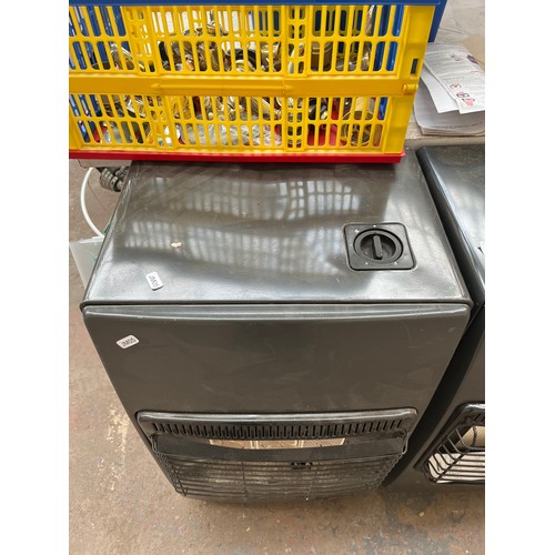 651B - Two De'Longhi portable gas heaters