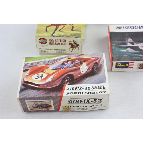 185 - Eight assorted vintage scale model/figure sets to include skeleton, car, planes etc.