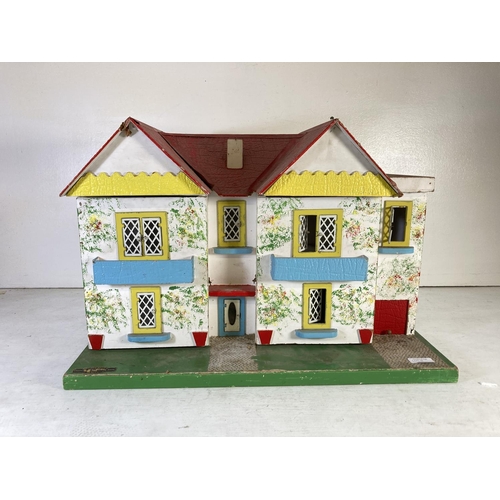 146 - A Conway Valley Series child's playhouse - approx. 40.5cm high x 61cm wide x 35.5cm deep