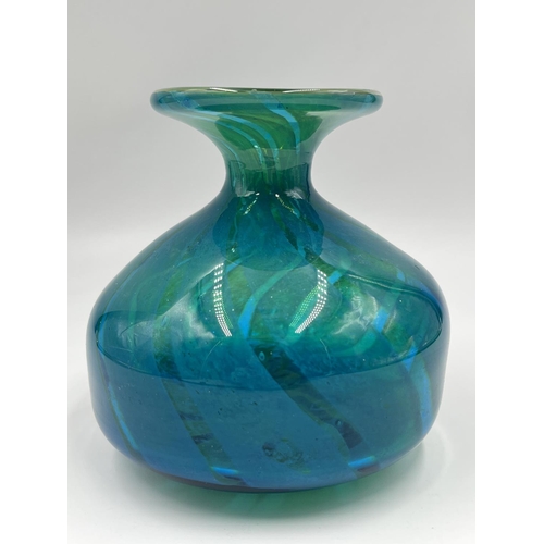 26 - A signed Mdina teal studio glass vase - approx. 13.5cm high