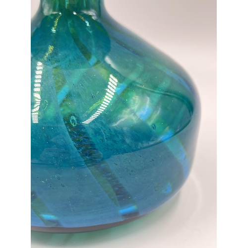 26 - A signed Mdina teal studio glass vase - approx. 13.5cm high