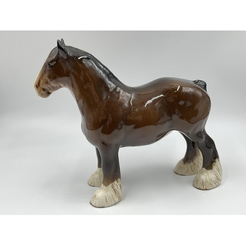 32 - A Beswick Clydesdale horse figurine - approx. 21cm high x 23cm long