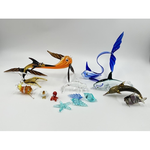 37 - Fourteen Murano style studio glass animal figurines and ornaments