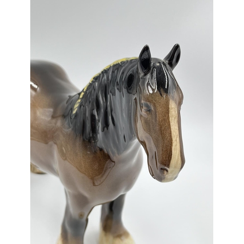 43 - A Beswick Clydesdale horse figurine - approx. 21cm high x 23cm long