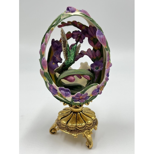 7 - Four Franklin Mint House of Fabergé hand painted porcelain Hummingbird eggs with stands - largest ap... 