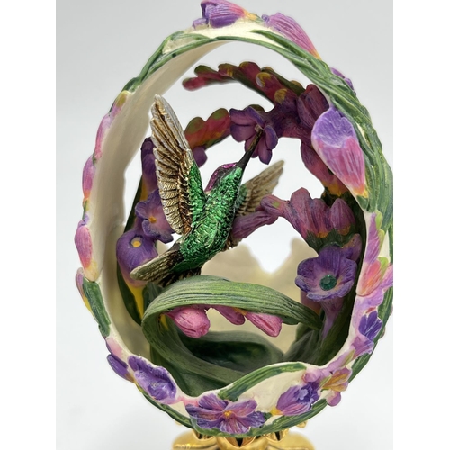 7 - Four Franklin Mint House of Fabergé hand painted porcelain Hummingbird eggs with stands - largest ap... 