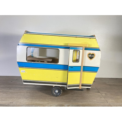 182 - A 1970s Pedigree Toys Sindy caravan - approx. 38cm high x 25cm wide x 48cm deep