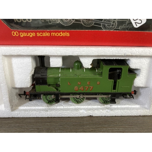 195 - A boxed Hornby R252 OO gauge 0-6-0 LNER J83 Class locomotive