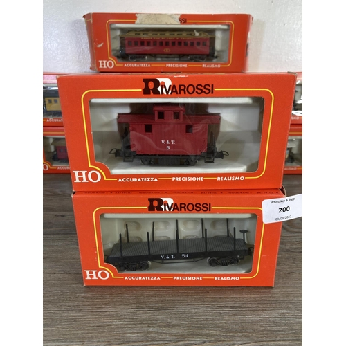 200 - Nine boxed Rivarossi HO gauge models to include 2998 Barnum & Bailey special advertising coach, 2994... 