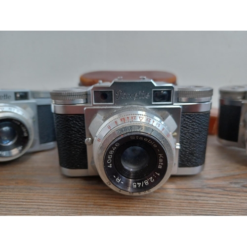 522 - Three 1950s German Braun Paxette cameras, one IIM fitted with Isco Westar 1:2.8/45 C lens and Pronto... 