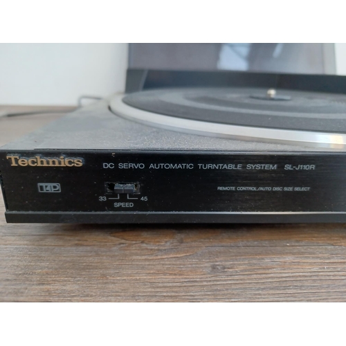 558 - A Technics SL-J110R two speed automatic turntable