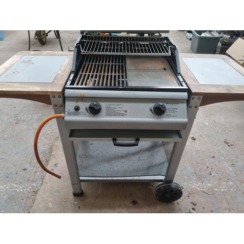 762 - A Westpoint two burner gas barbeque - approx. 108cm high x 123cm wide x 55cm deep