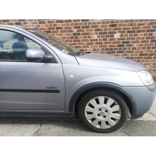 656A - A 2003 Vauxhall Corsa Active 1L three door hatchback