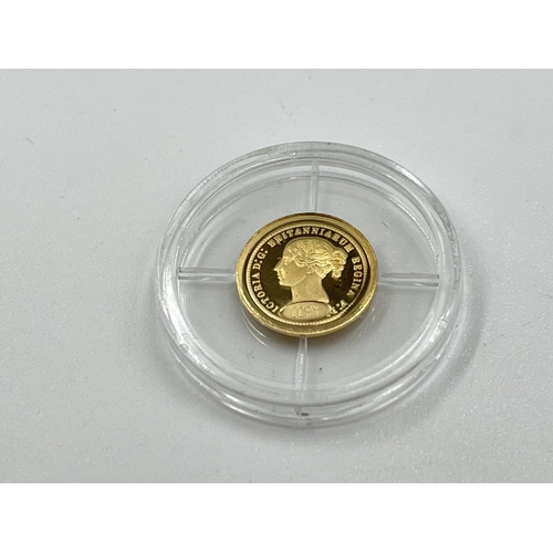 1239 - A 2011 Great British 14ct gold coin from the Great British Gold Replicas Collection