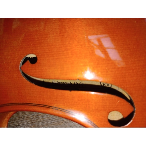 626 - A cased early 1980s German Karl Höfner full size violin with bow