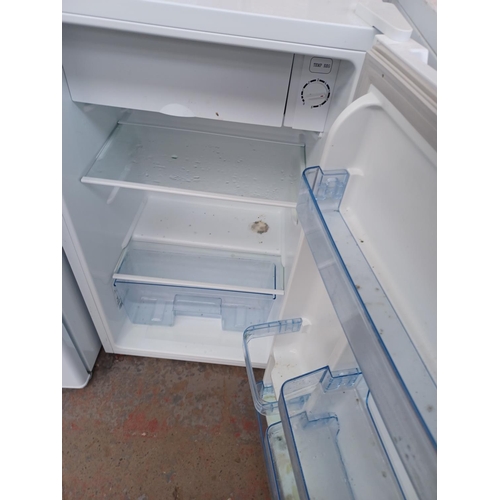 654 - Three items, one Fridgemaster freezer - approx. 50cm wide, one Fridgemaster fridge - approx. 50cm wi... 