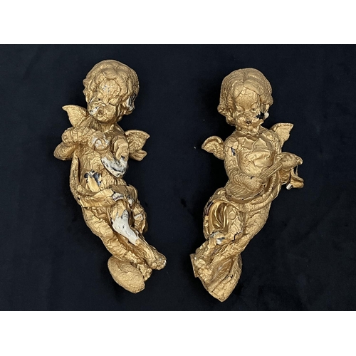 125 - A pair of Bossons Little Angel Musicians, Concertina and Lute wall plaques with certificate of authe... 