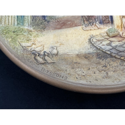 131 - An early Bossons William Ray Bossons sample chalkware circular wall plaque - approx. 20.5cm diameter