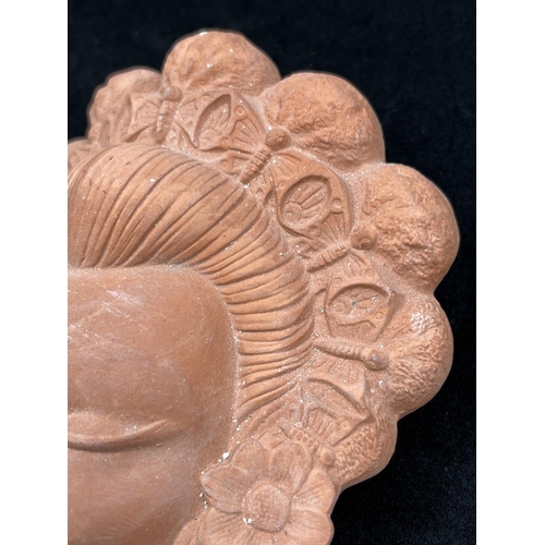 41 - A 1958 Bossons Javanese unproduced prototype terracotta wall vase - approx. 16cm high