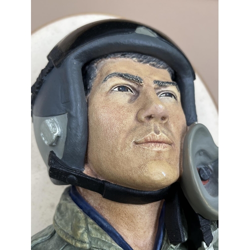 42 - A Bossons USAF Fighter Pilot Operation Desert Storm chalkware head wall mask with original display p... 
